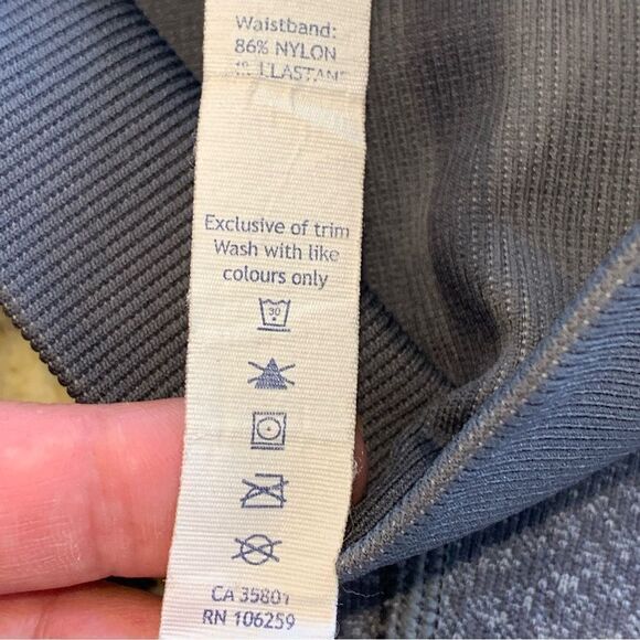 Lululemon Ebb To Street Heathered Dark Slate Snake Print Leggings Size 6 - Picture 8 of 10